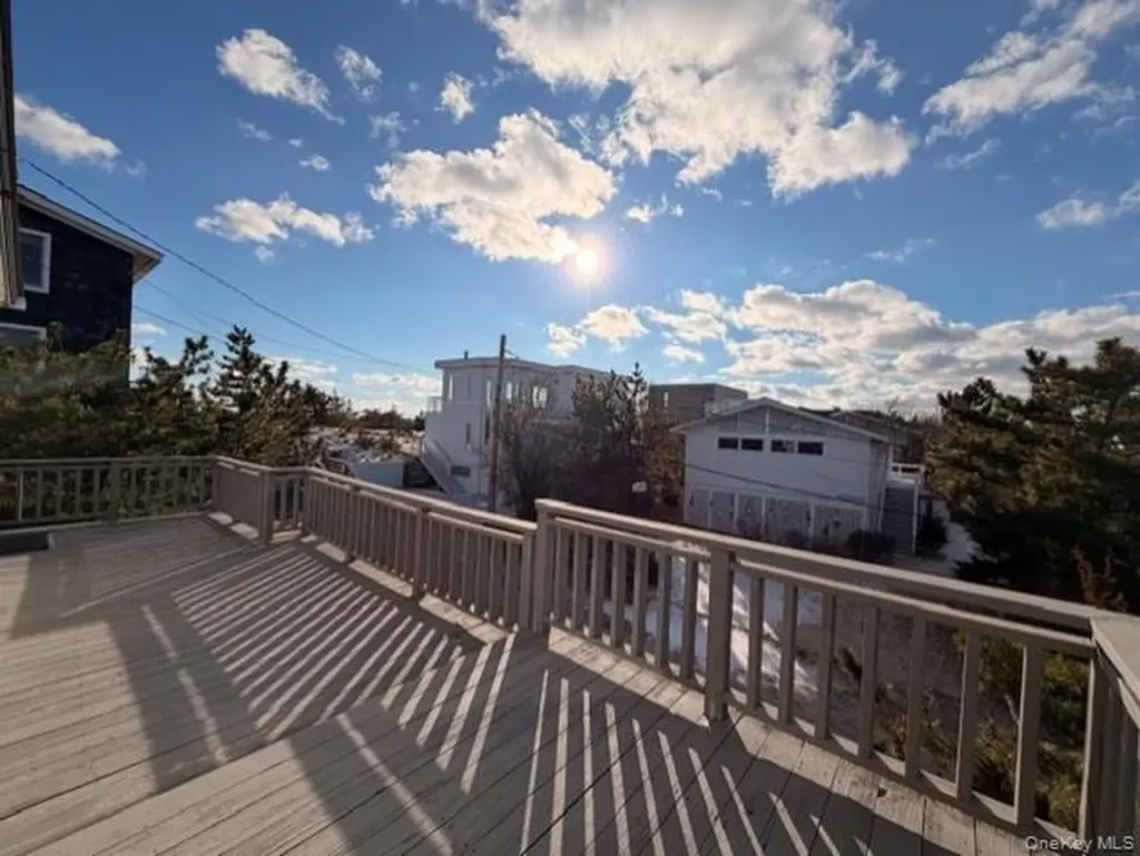409A Dune Road Westhampton Beach NY 11978