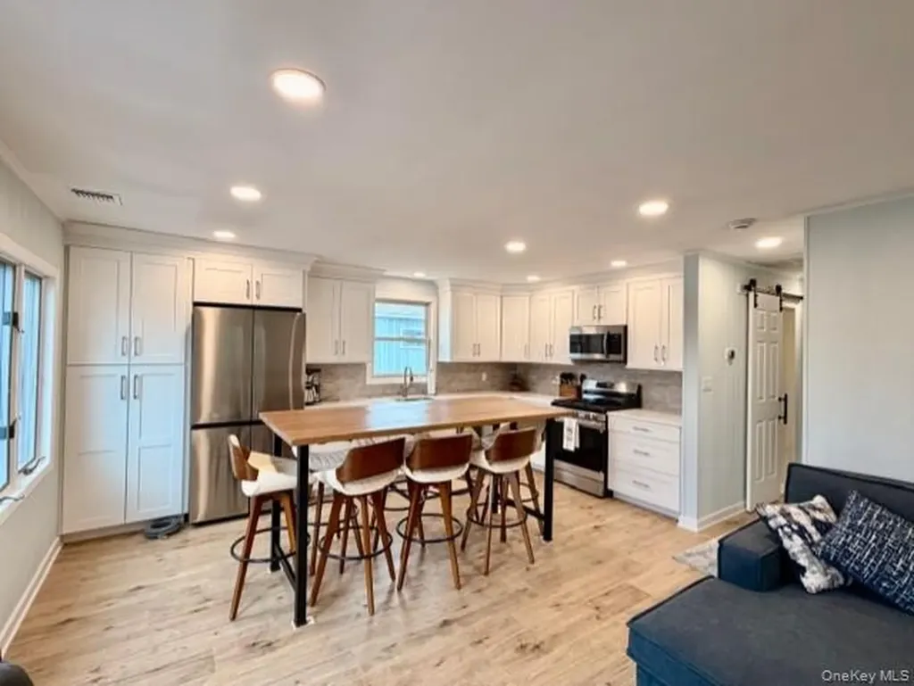 409A Dune Road Westhampton Beach NY 11978