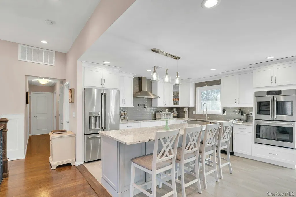 108 Hayrick Lane Commack NY 11725