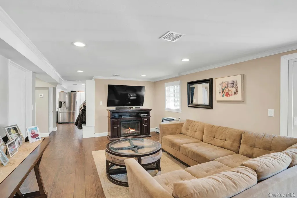 108 Hayrick Lane Commack NY 11725