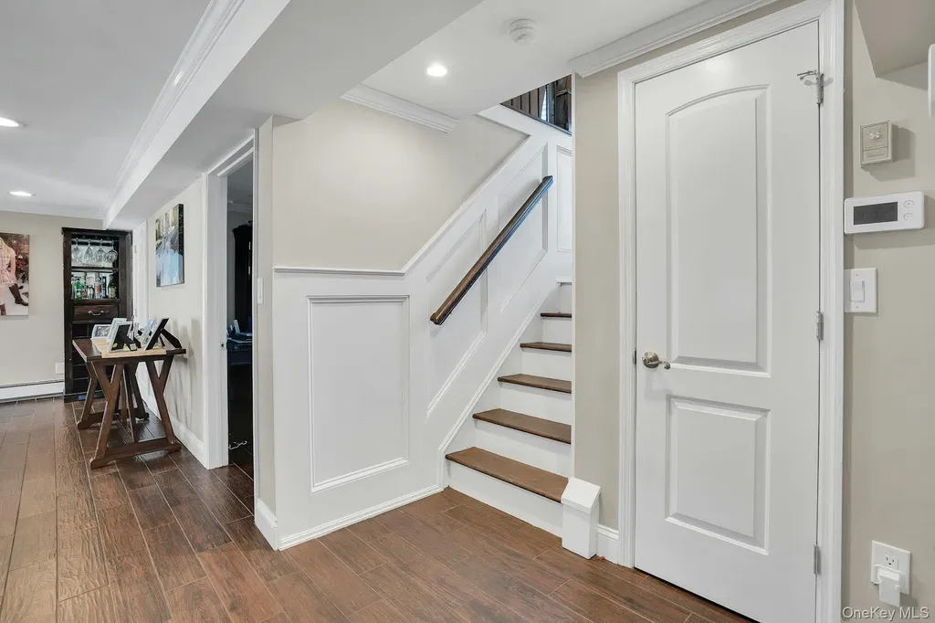 108 Hayrick Lane Commack NY 11725