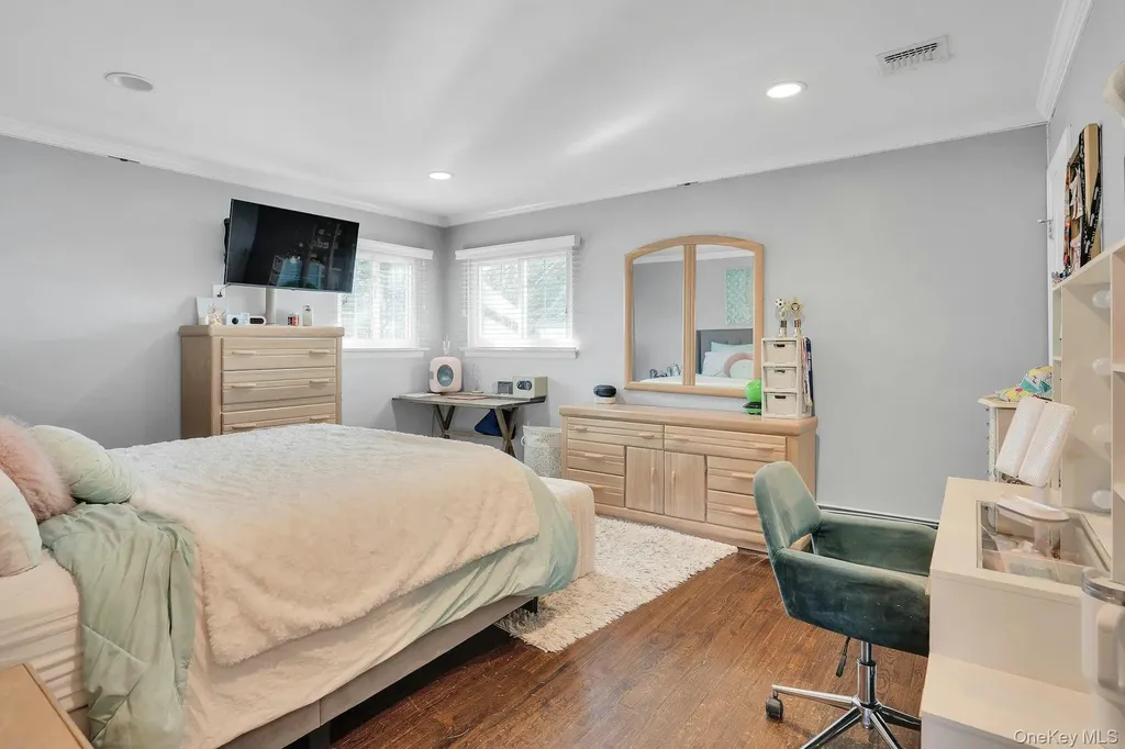 108 Hayrick Lane Commack NY 11725