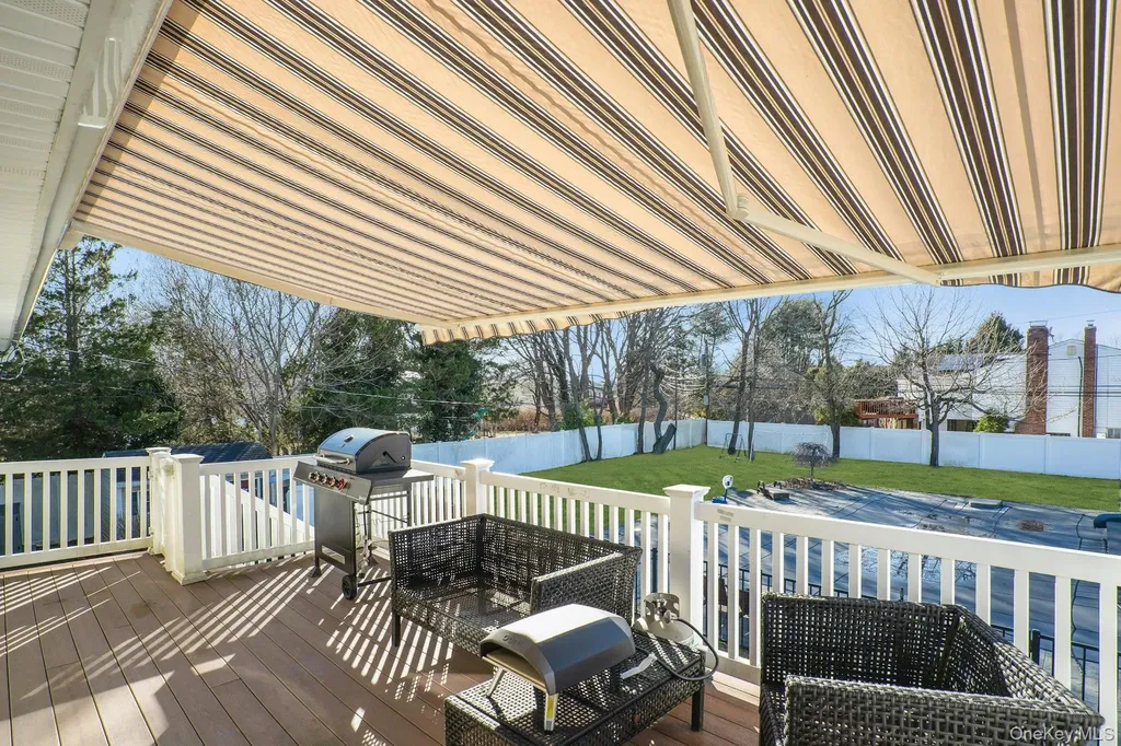 108 Hayrick Lane Commack NY 11725