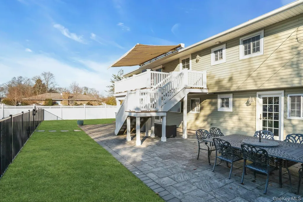 108 Hayrick Lane Commack NY 11725