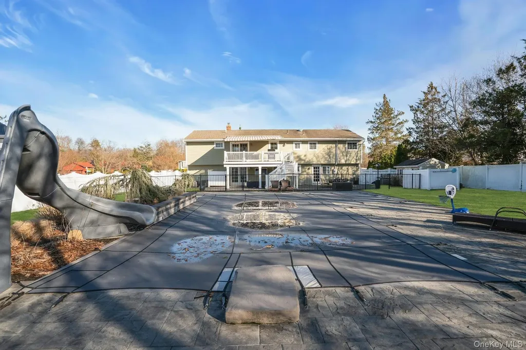 108 Hayrick Lane Commack NY 11725