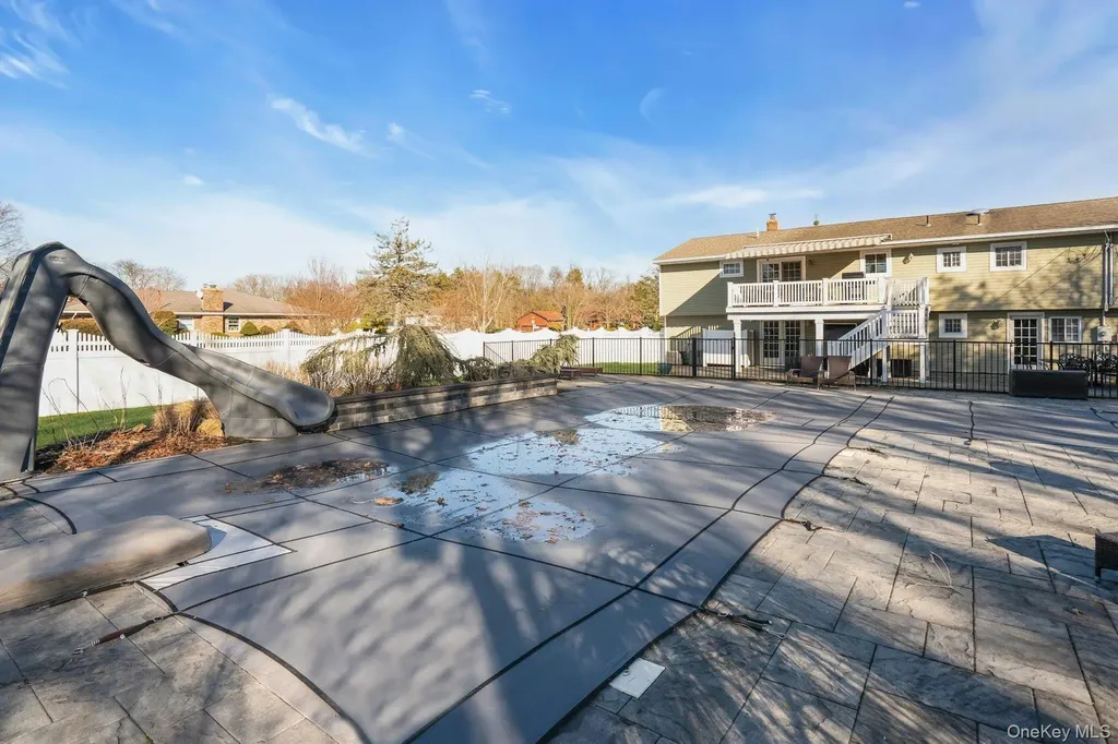 108 Hayrick Lane Commack NY 11725
