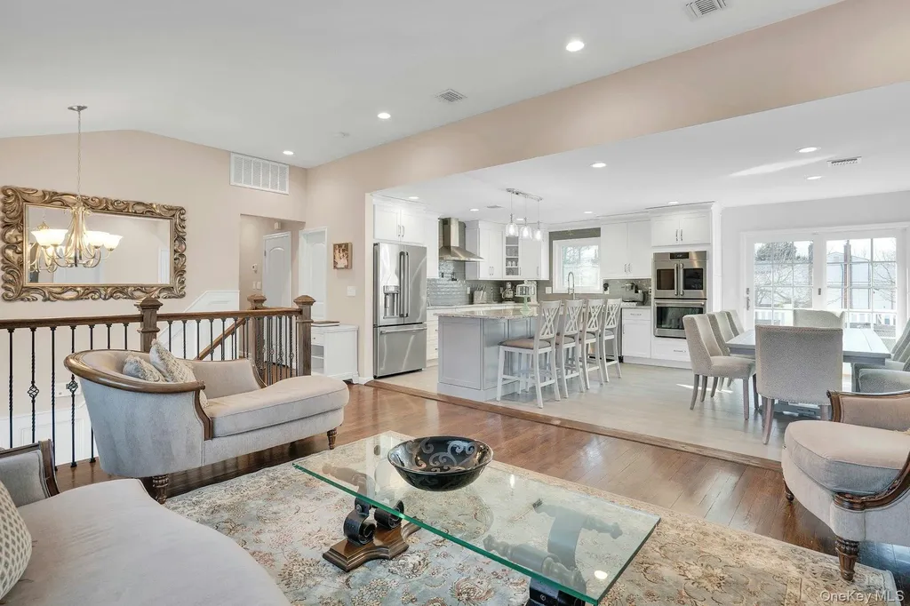 108 Hayrick Lane Commack NY 11725