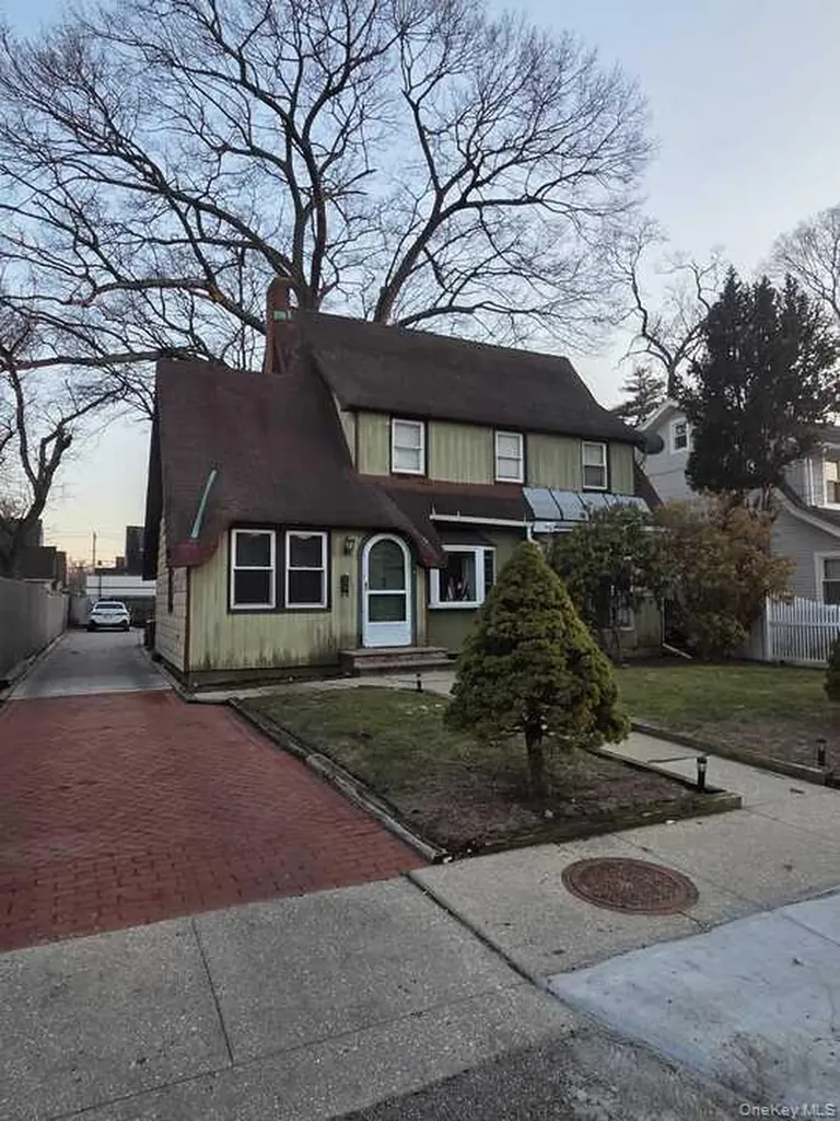 111 W Centennial Avenue Roosevelt NY 11575