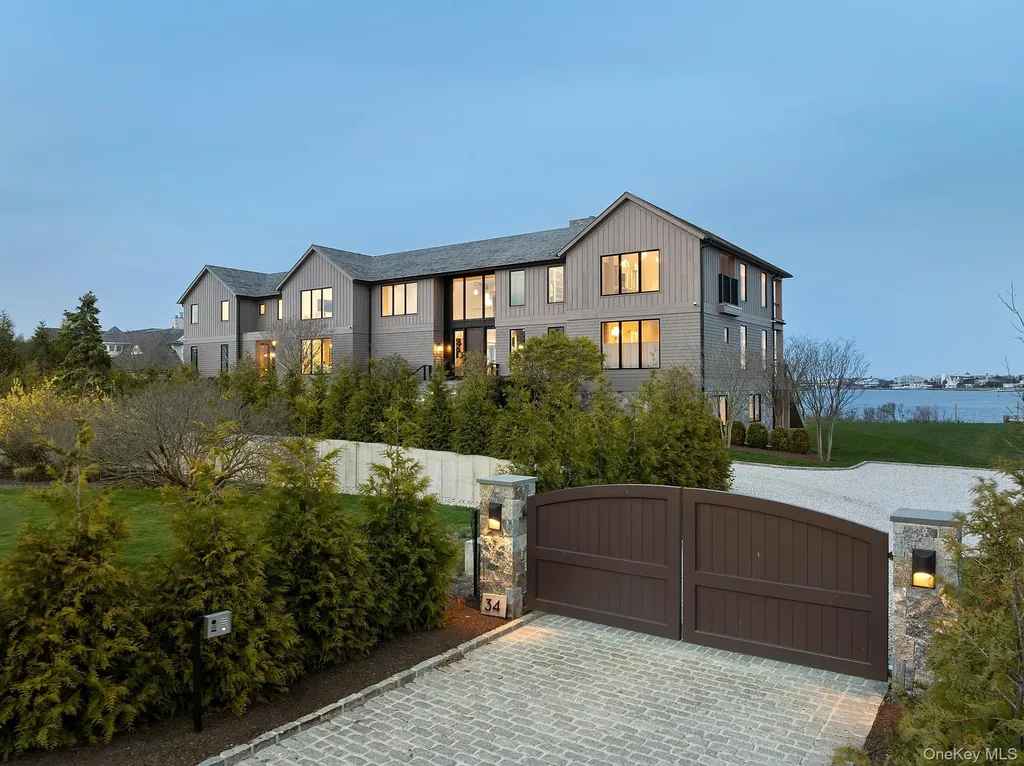 34 Westbridge Road Westhampton Beach NY 11978