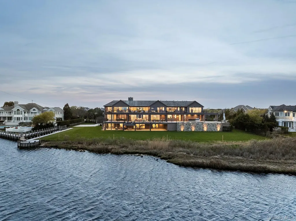 34 Westbridge Road Westhampton Beach NY 11978