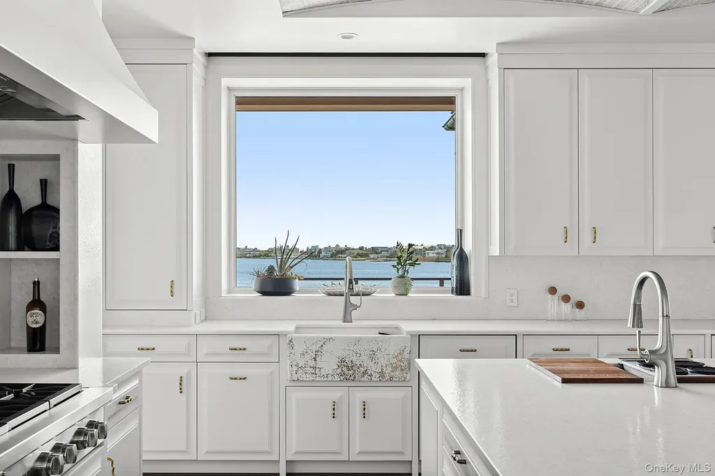 34 Westbridge Road Westhampton Beach NY 11978
