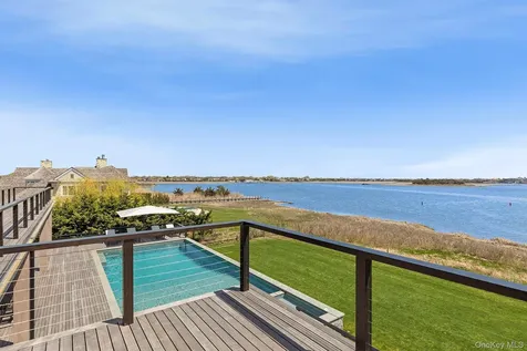34 Westbridge Road Westhampton Beach NY 11978