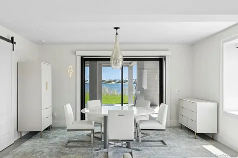 34 Westbridge Road Westhampton Beach NY 11978