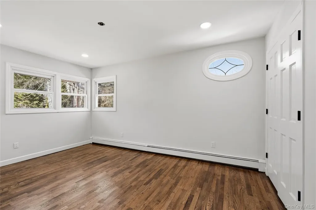 75 Hawthorne Road Kings Park NY 11754