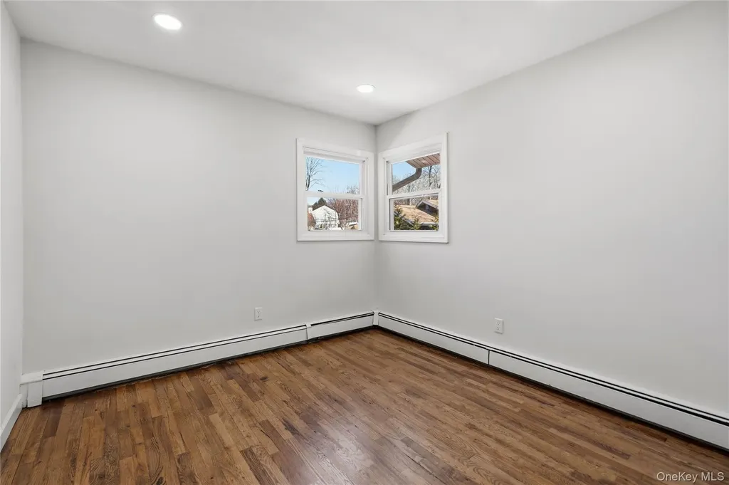 75 Hawthorne Road Kings Park NY 11754