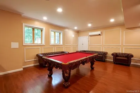 637 S Mountain Road New City NY 10956