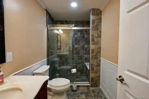 637 S Mountain Road New City NY 10956