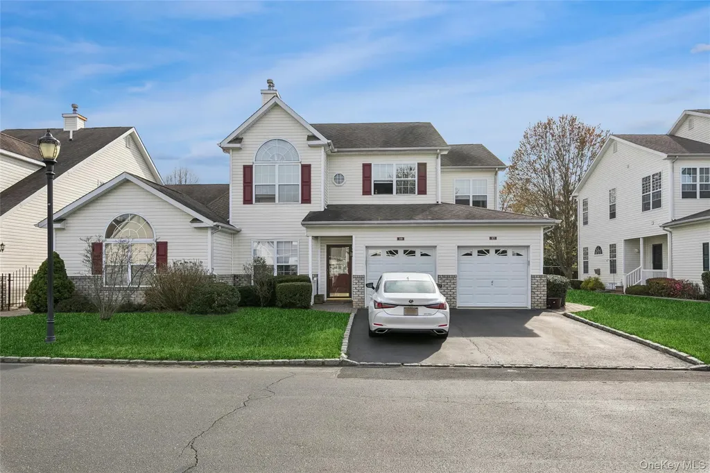 17 Constantine Way Mount Sinai NY 11766