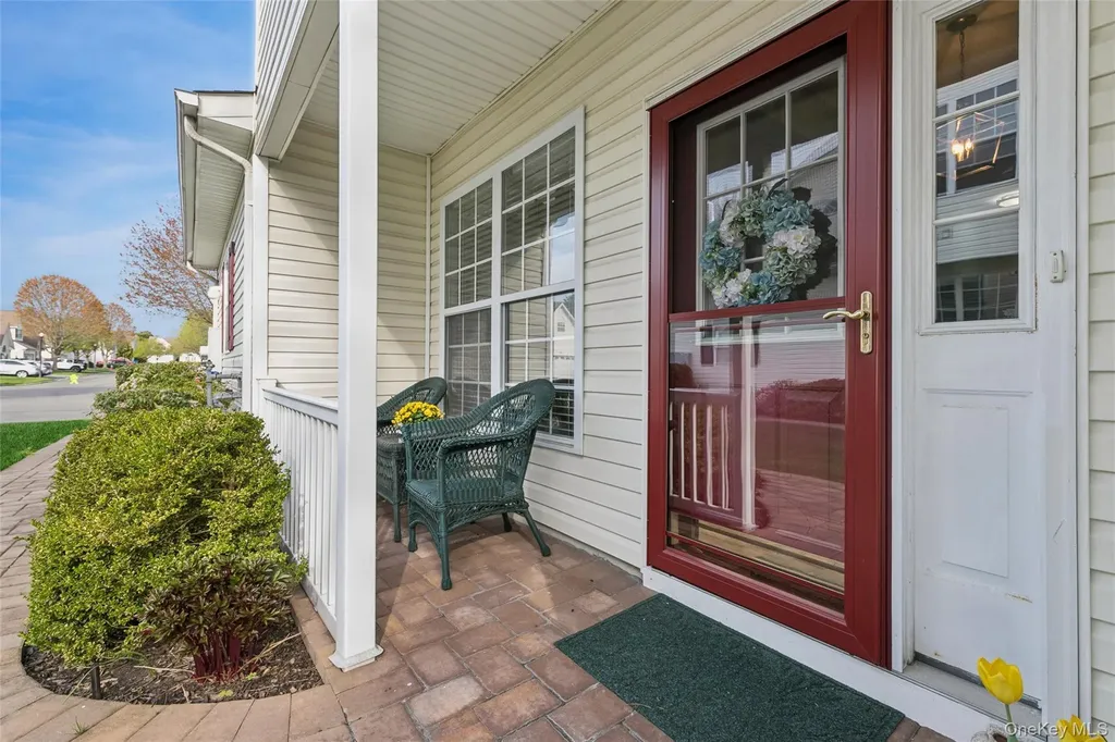 17 Constantine Way Mount Sinai NY 11766