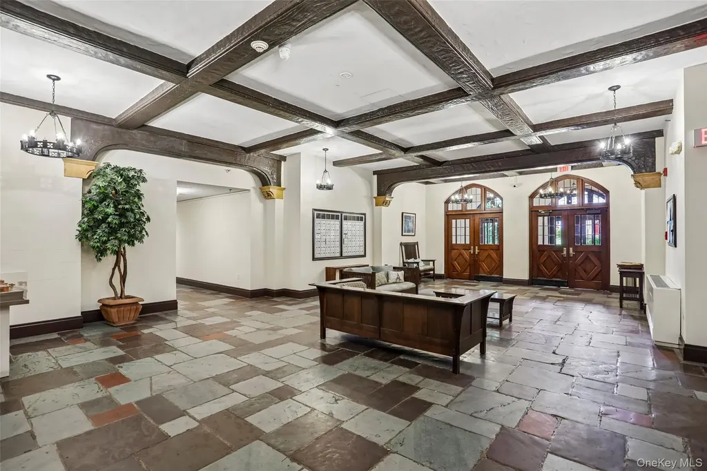 65 Mckinley Avenue White Plains NY 10606