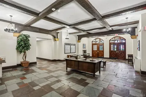 65 Mckinley Avenue White Plains NY 10606