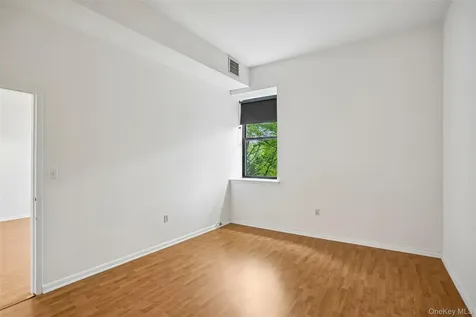 65 Mckinley Avenue White Plains NY 10606