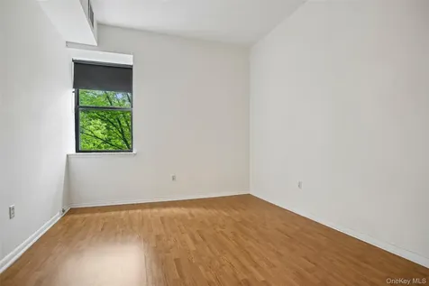 65 Mckinley Avenue White Plains NY 10606