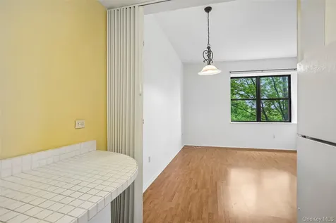 65 Mckinley Avenue White Plains NY 10606