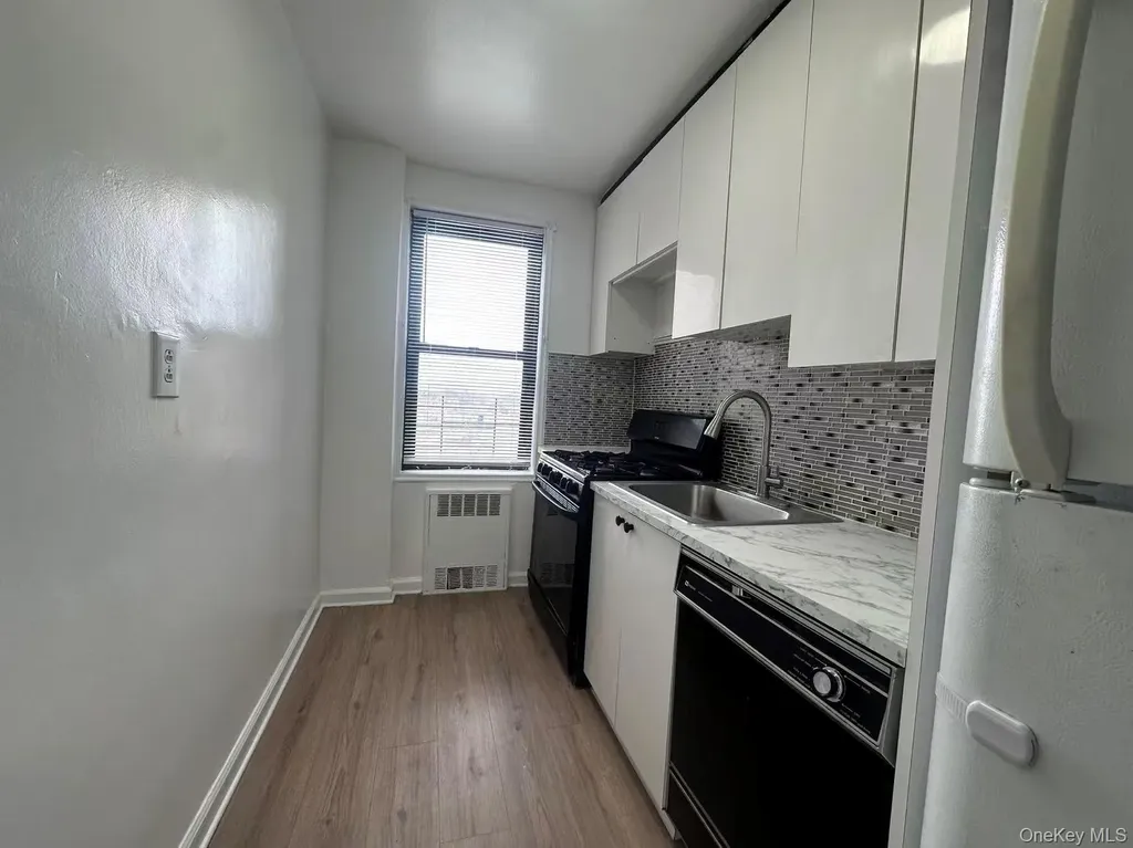 150-11 72nd Road Flushing NY 11367