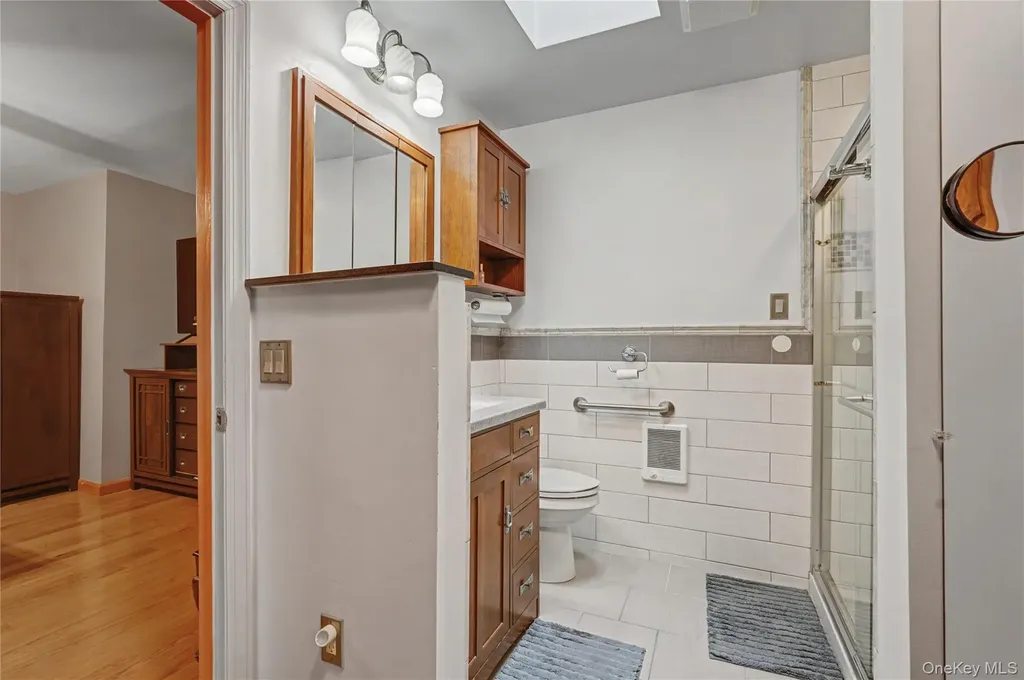 25 Joyce Road Eastchester NY 10709