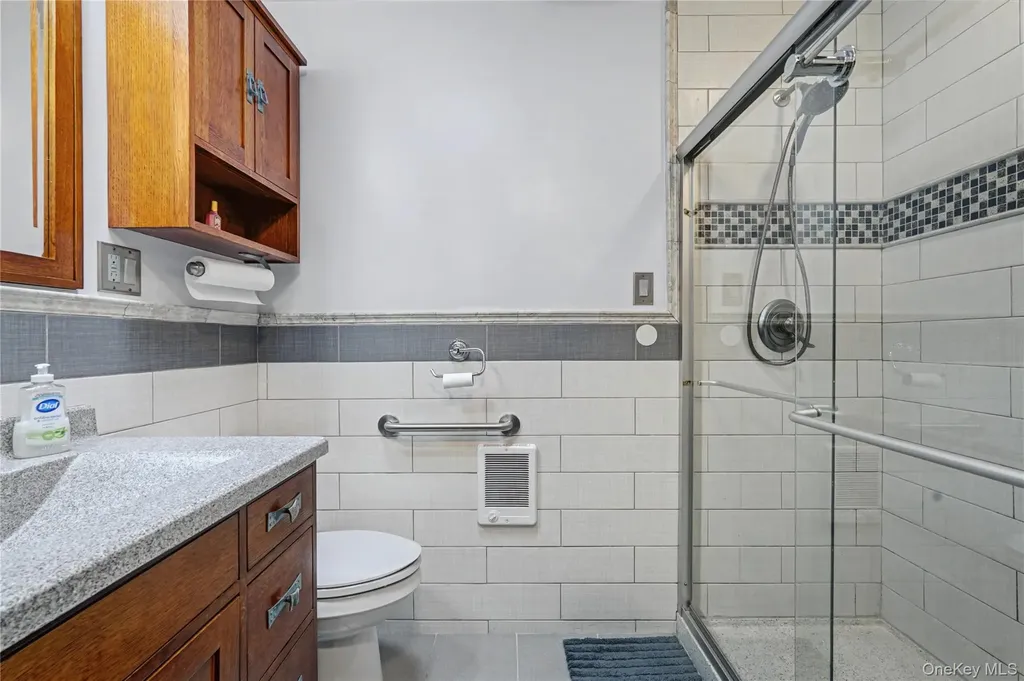 25 Joyce Road Eastchester NY 10709