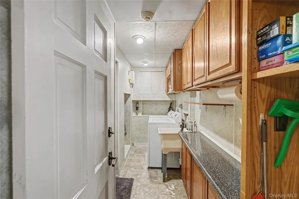 25 Joyce Road Eastchester NY 10709
