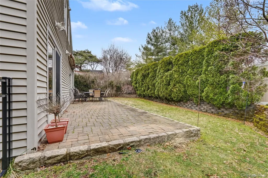 25 Joyce Road Eastchester NY 10709
