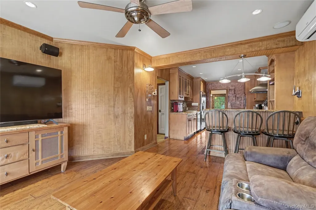 25 Joyce Road Eastchester NY 10709