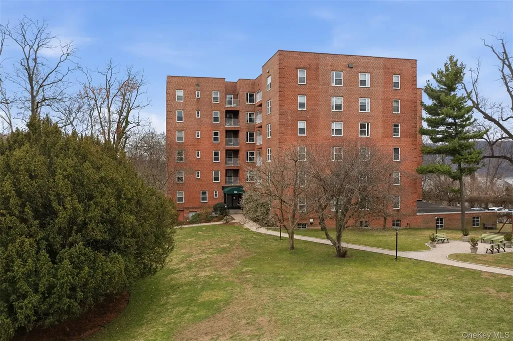 555 Broadway Hastings-on-hudson NY 10706