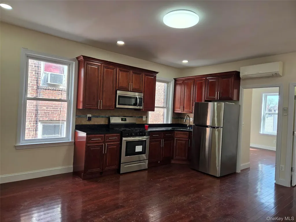 10418 46th Avenue Corona NY 11368
