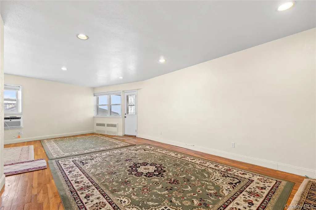 750 Shore Road Long Beach NY 11561
