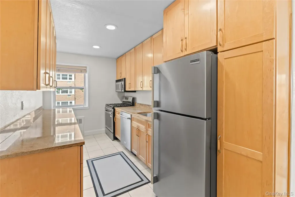 750 Shore Road Long Beach NY 11561