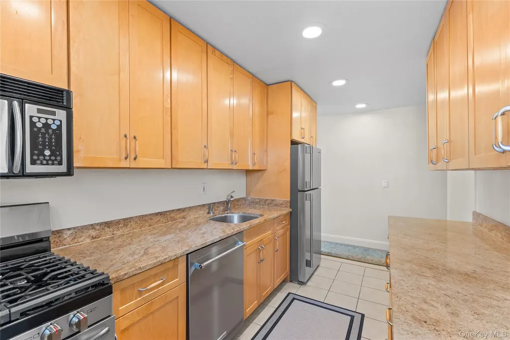 750 Shore Road Long Beach NY 11561