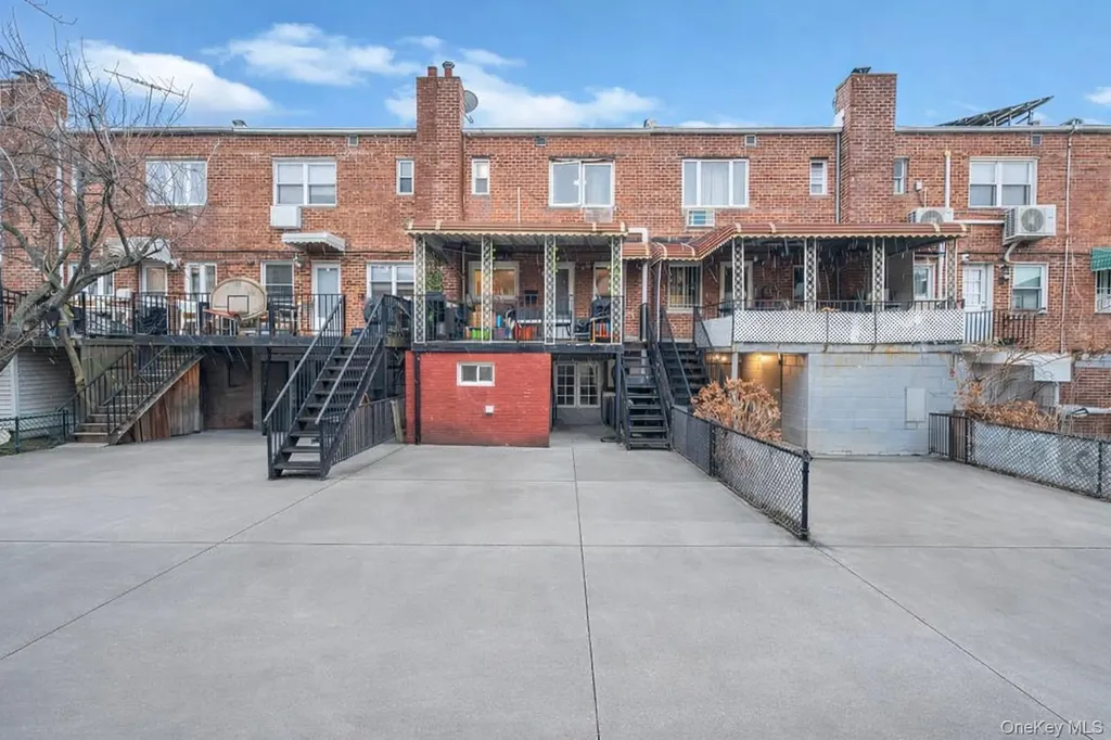 2033 E 68th Street Brooklyn NY 11234