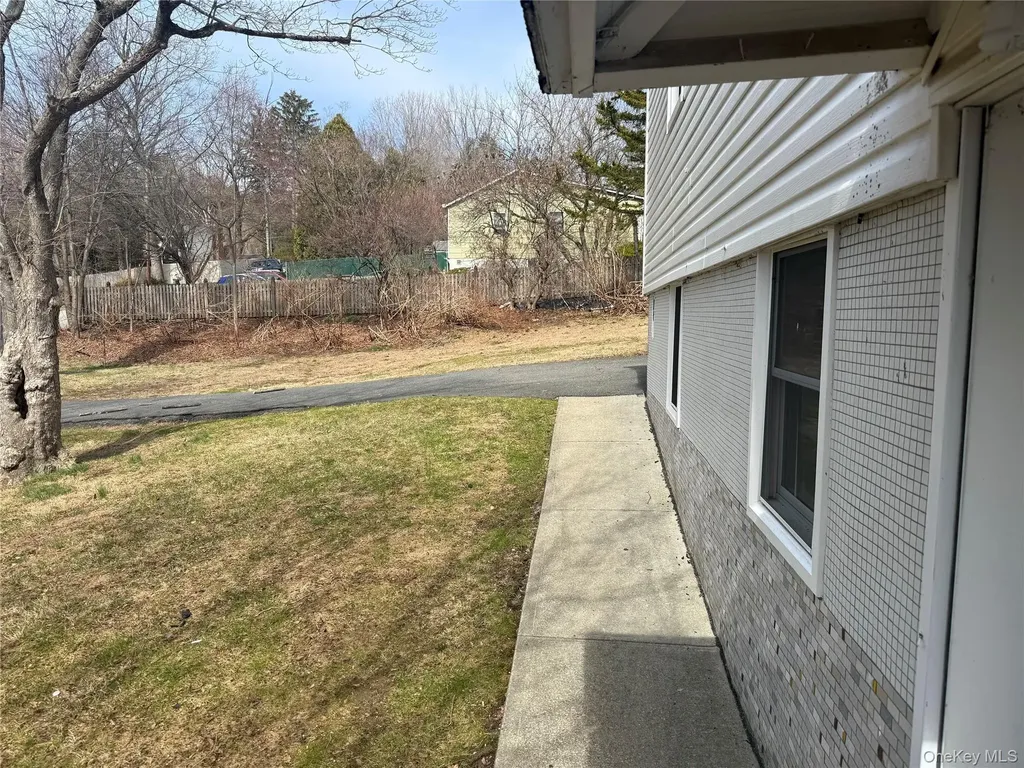 10 Hillside Terrace Amawalk NY 10501