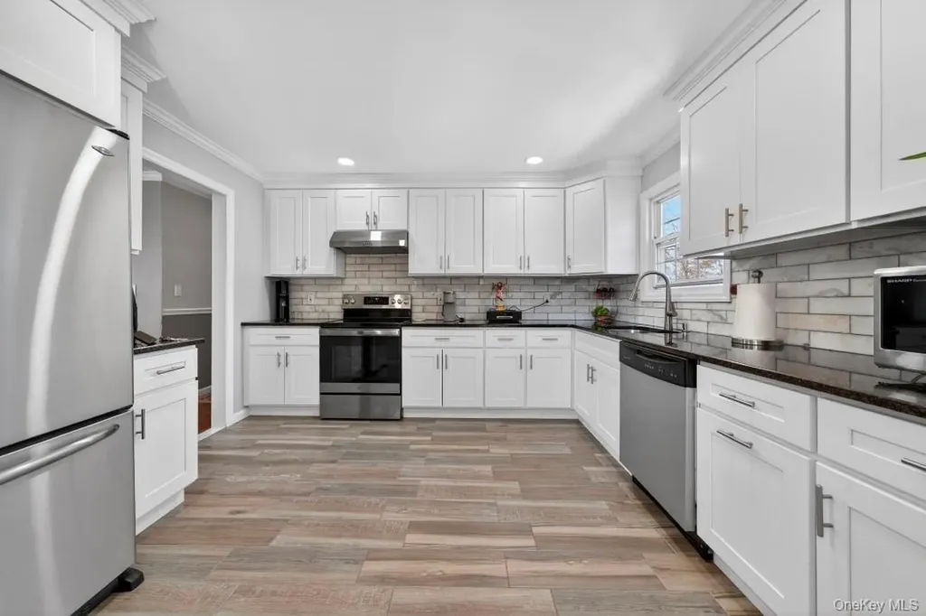 114 Westchester Avenue West Babylon NY 11704