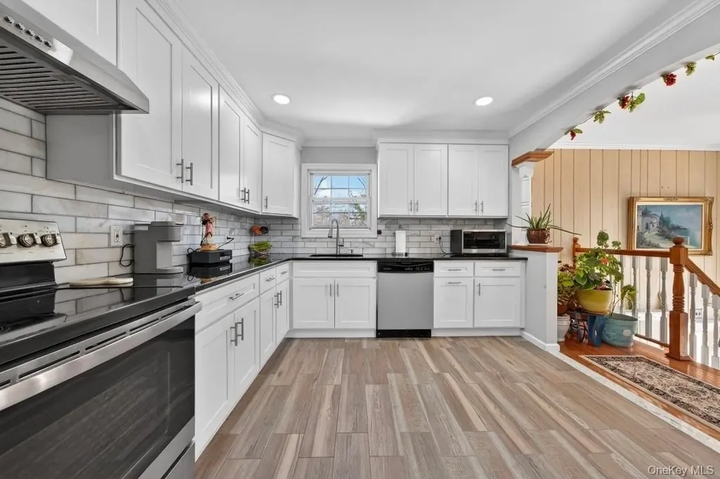 114 Westchester Avenue West Babylon NY 11704
