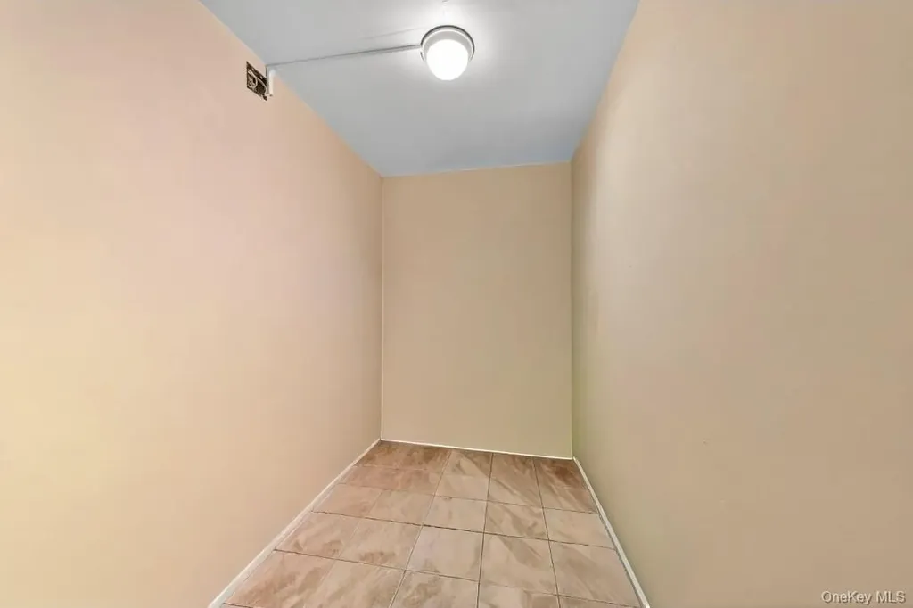 114 Westchester Avenue West Babylon NY 11704