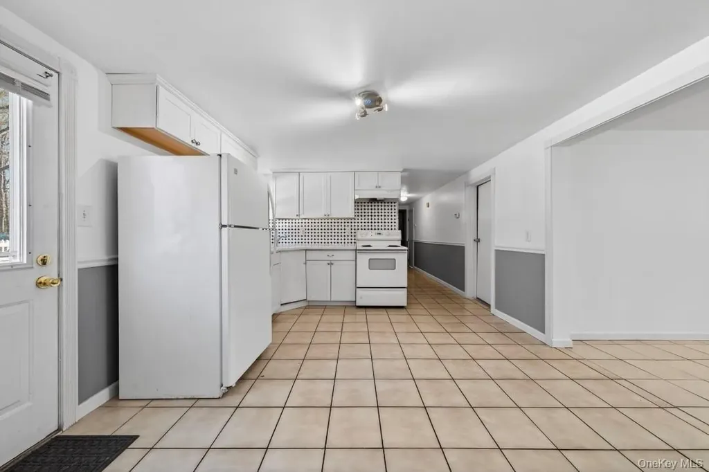 114 Westchester Avenue West Babylon NY 11704