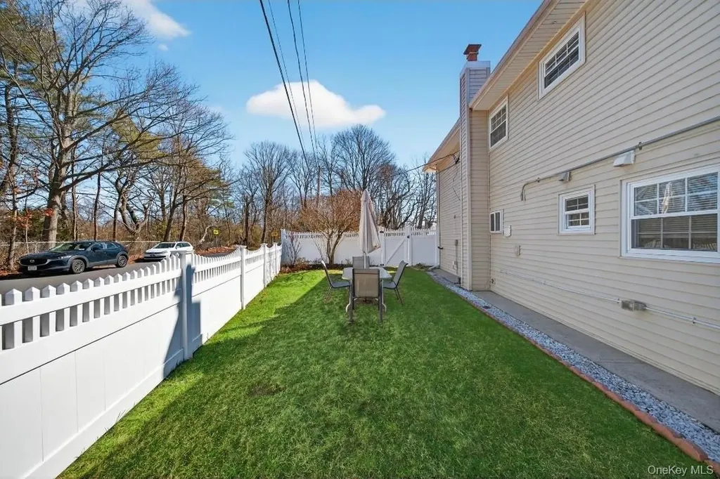 114 Westchester Avenue West Babylon NY 11704