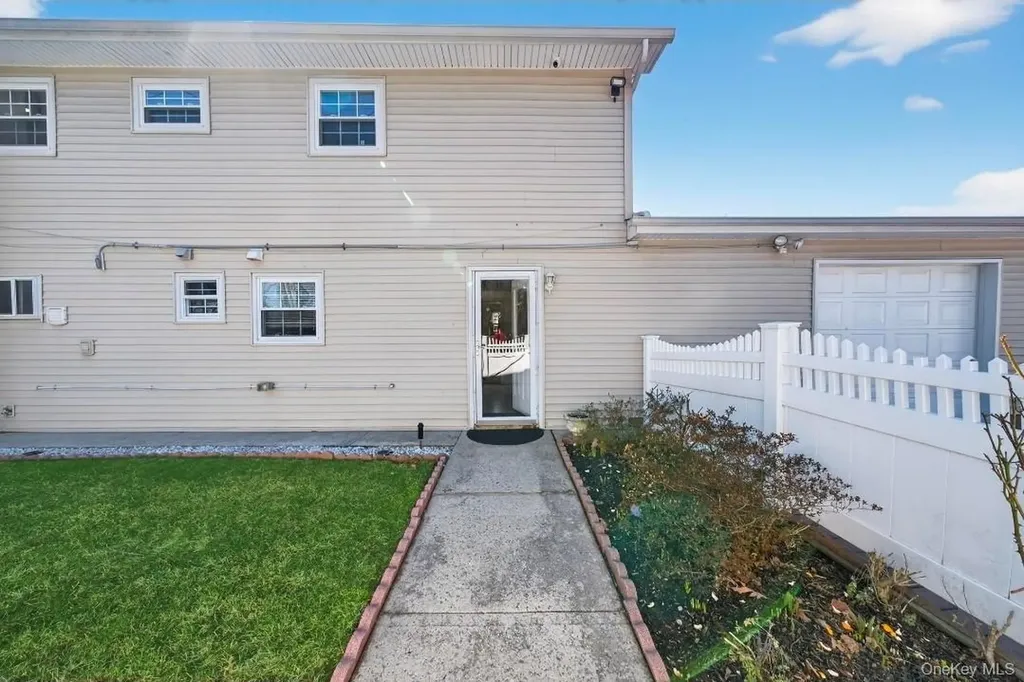 114 Westchester Avenue West Babylon NY 11704