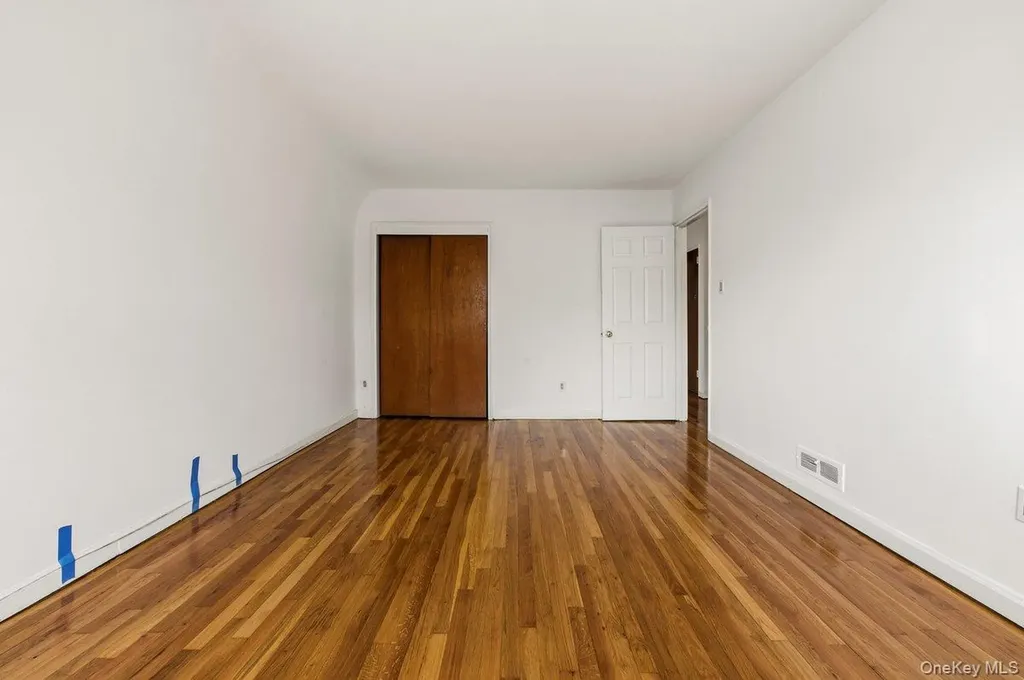 220 Calhoun Avenue Bronx NY 10465