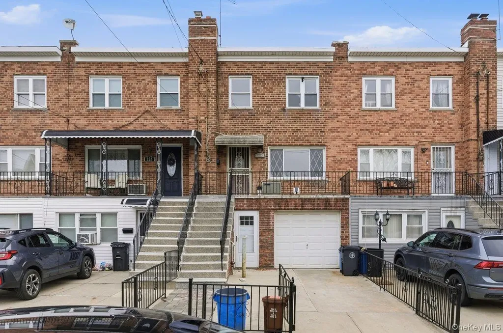220 Calhoun Avenue Bronx NY 10465