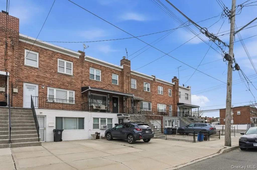 220 Calhoun Avenue Bronx NY 10465